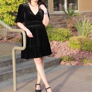 Antonio Melanie velvet dress